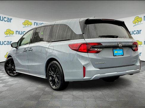 Used 2025 Honda Odyssey Sport-L image 4