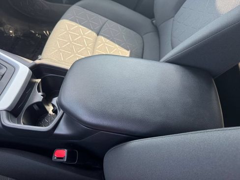 Used 2020 Toyota RAV4 XLE w/ All Weather Liner Package AWD/4WD image 27