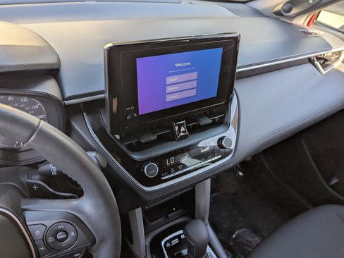 Used 2024 Toyota Corolla Cross SE w/ Moonroof Package image 23