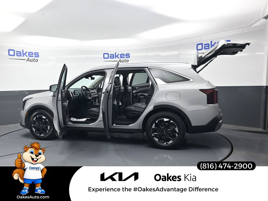 Certified 2026 Kia Sorento S w/ S Panoramic Sunroof Package FWD image 56