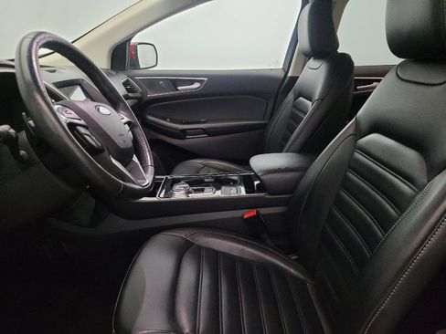 Used 2020 Ford Edge SEL w/ Cold Weather Package image 17
