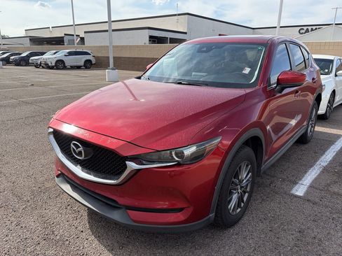 Used 2017 MAZDA CX-5 Touring w/ Preferred Equipment Package FWD image 4