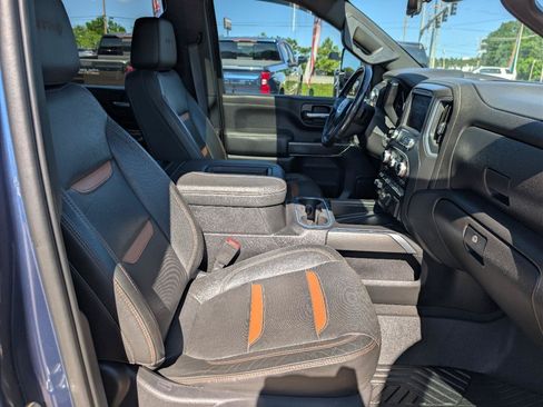 Used 2020 GMC Sierra 2500 AT4 w/ AT4 Premium Package AWD/4WD image 16