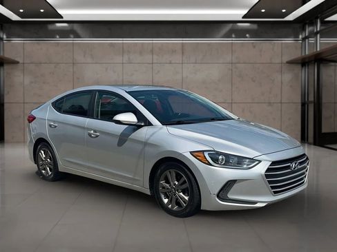 Used 2017 Hyundai Elantra SE w/ SE A/T Tech Package 03 FWD image 8