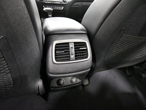 Used 2020 Kia Sorento EX AWD/4WD image 17