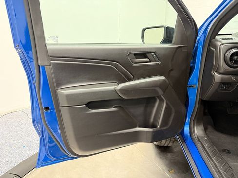 Used 2024 Chevrolet Colorado Trail Boss w/ Advanced Trailering Package image 9