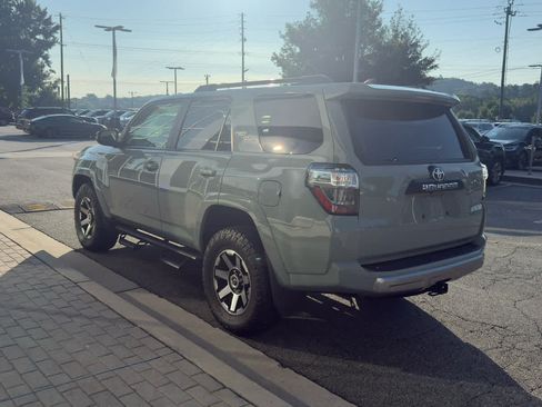 Used 2023 Toyota 4Runner TRD Off-Road Premium w/ Moonroof Package AWD/4WD image 9