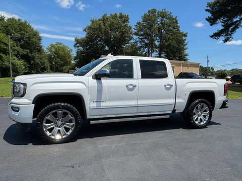 Used 2017 GMC Sierra 1500 Denali w/ Denali Ultimate Package AWD/4WD image 5
