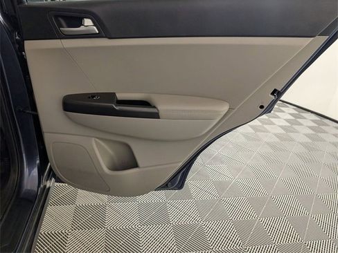 Used 2020 Kia Sportage LX image 25