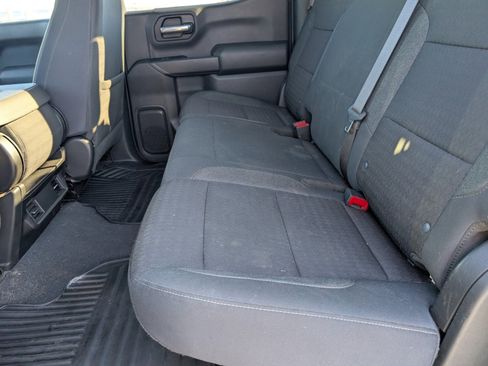 Used 2023 Chevrolet Silverado 1500 Custom w/ 2.7L Blackout Package image 8