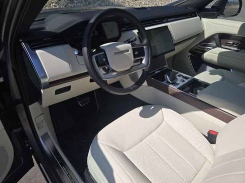 New 2027 Land Rover Range Rover Long Wheelbase SE AWD/4WD image 23