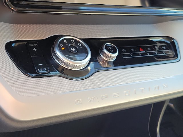 Certified 2025 Ford Expedition Active RWD image 12