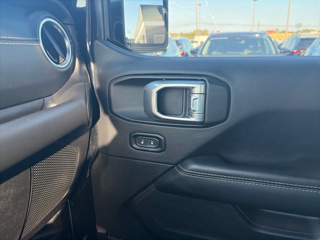 Used 2021 Jeep Wrangler Unlimited Sahara AWD/4WD image 20
