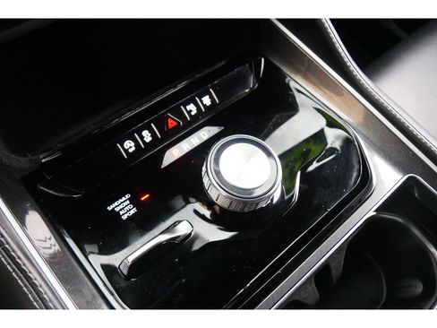 Used 2022 Jeep Wagoneer Series I image 25