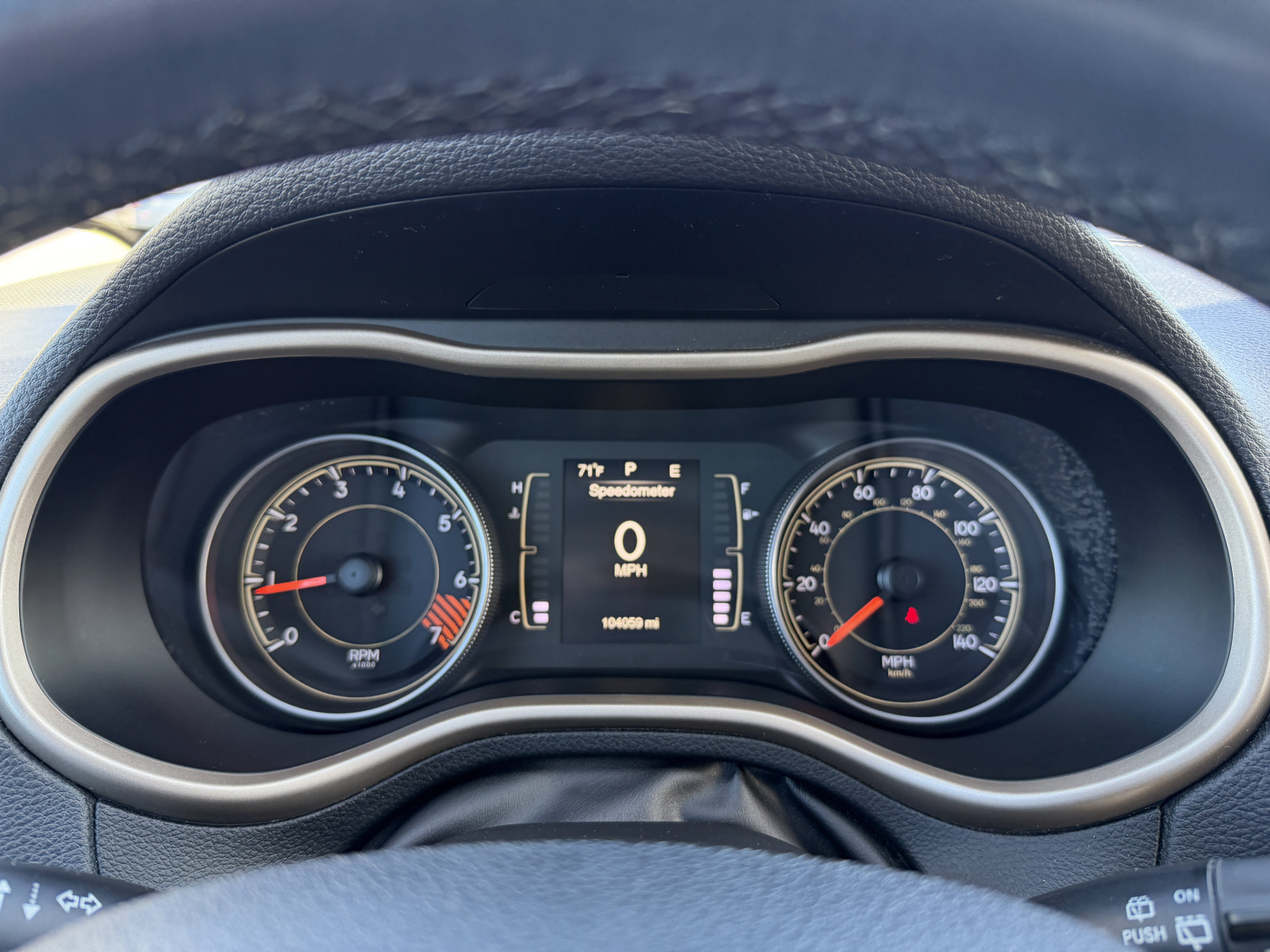 Used 2015 Jeep Cherokee Latitude FWD image 19