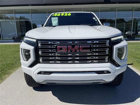 Used 2023 GMC Canyon Denali image 23