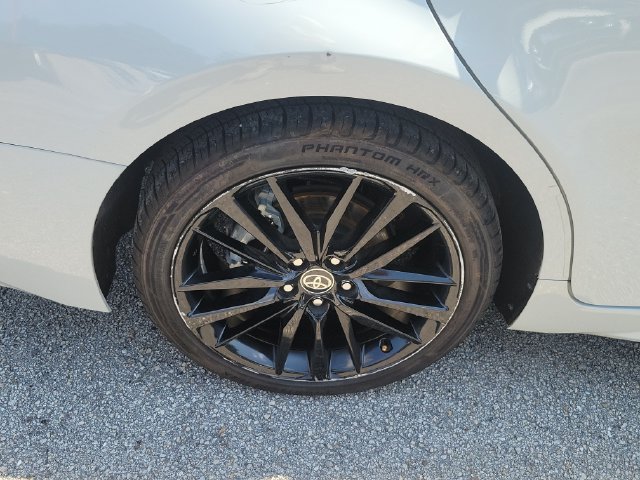 Used 2024 Toyota Camry XSE FWD image 7