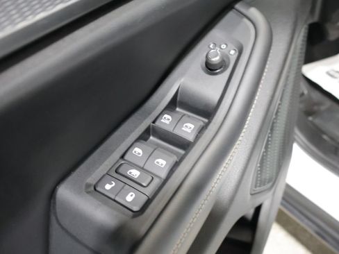 Used 2023 Jeep Grand Cherokee L Laredo AWD/4WD image 14