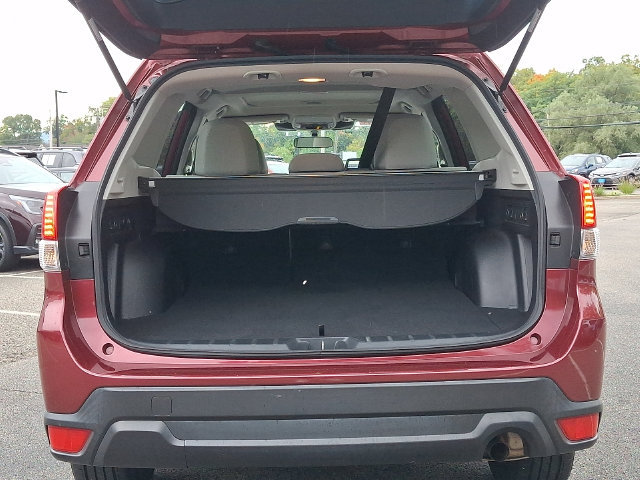 Used 2023 Subaru Forester Premium AWD/4WD image 29