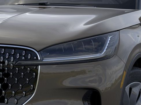 New 2026 Lincoln Aviator 2WD image 18