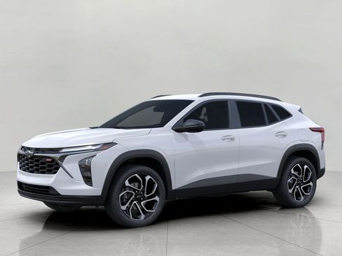 New 2026 Chevrolet Trax RS w/ Driver Confidence Package image 2