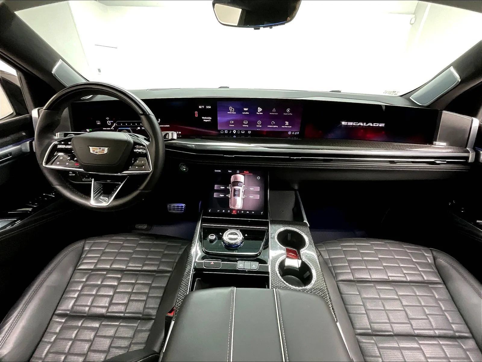 Used 2025 Cadillac Escalade V AWD/4WD image 2