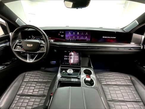 Used 2025 Cadillac Escalade V AWD/4WD image 2