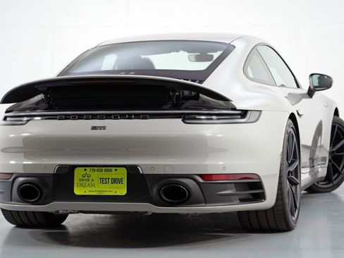 Used 2024 Porsche 911 Carrera T image 5