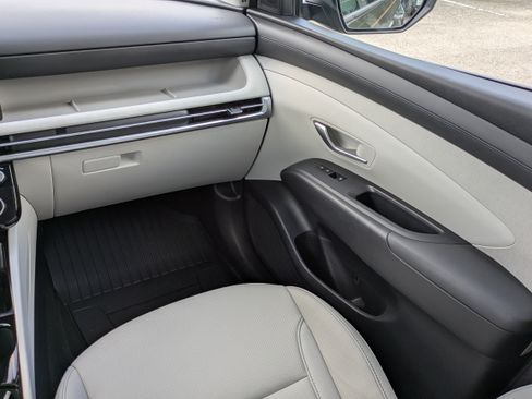 Certified 2025 Hyundai Tucson SEL FWD image 16