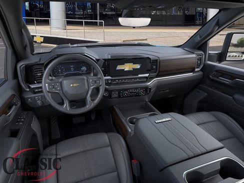 New 2026 Chevrolet Silverado 2500 High Country w/ High Country Premium Package AWD/4WD image 17