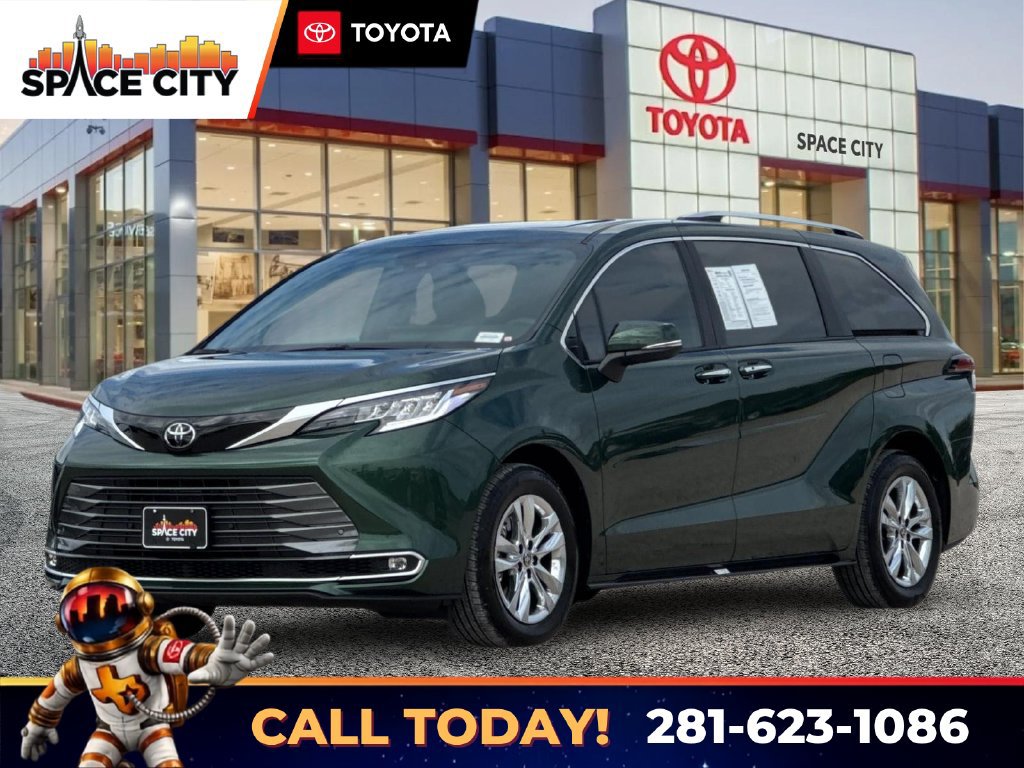 Used 2026 Toyota Sienna Limited AWD/4WD image 1