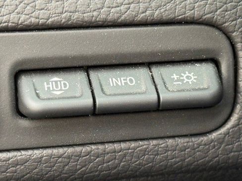 Used 2022 GMC Yukon Denali w/ Advanced Technology Package image 40