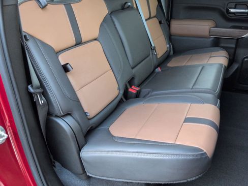 Used 2022 Chevrolet Silverado 1500 High Country image 22