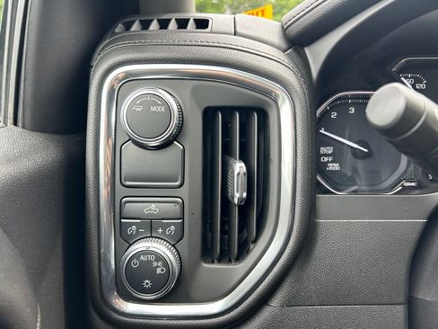 Used 2020 GMC Sierra 1500 SLE w/ SLE Value Package RWD image 45