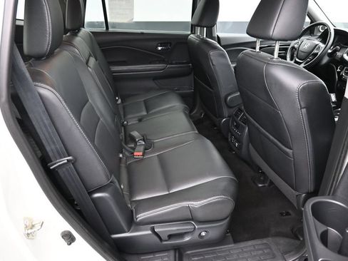 Used 2017 Honda Pilot Touring image 45