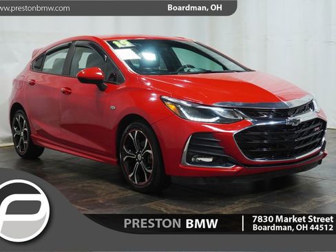 Used 2019 Chevrolet Cruze LT w/ Convenience Package FWD image 1