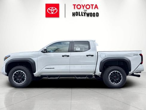 New 2026 Toyota Tacoma TRD Off-Road AWD/4WD image 9