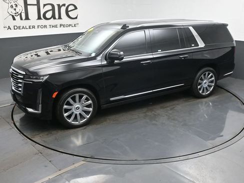 Used 2024 Cadillac Escalade ESV Premium Luxury Platinum image 46