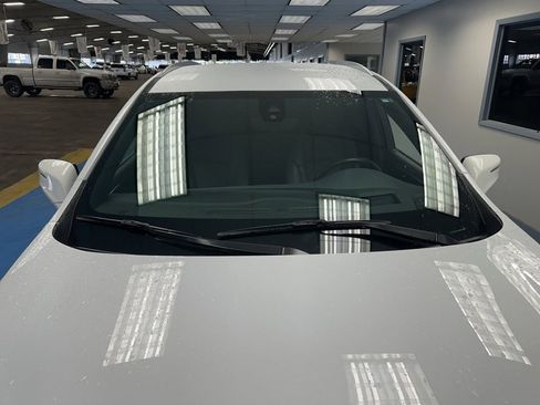 Certified 2024 Buick Enclave Premium image 13