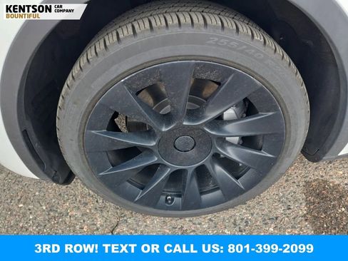 Used 2022 Tesla Model Y Long Range AWD/4WD image 2