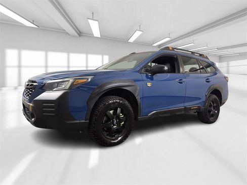 Used 2022 Subaru Outback Wilderness image 2