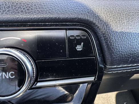 Used 2025 Honda Pilot Touring image 26