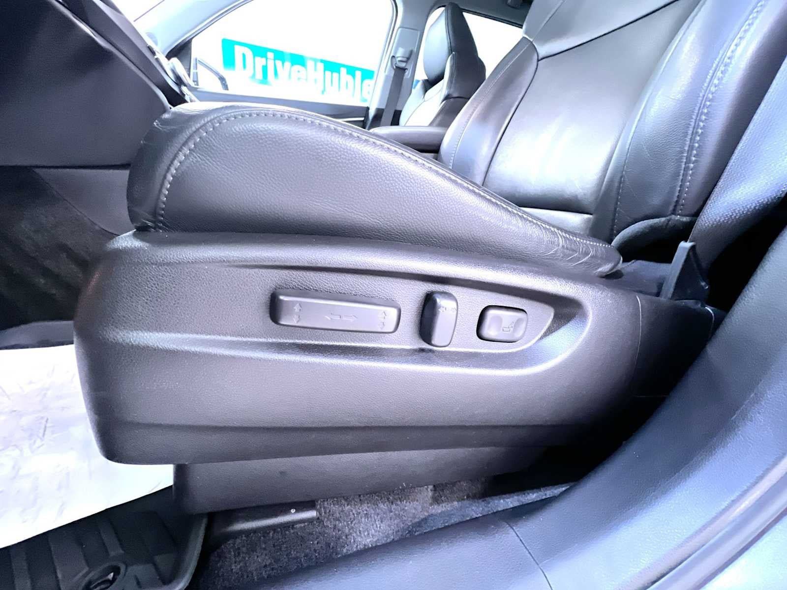 Used 2018 Acura MDX w/ Technology Package AWD/4WD image 13