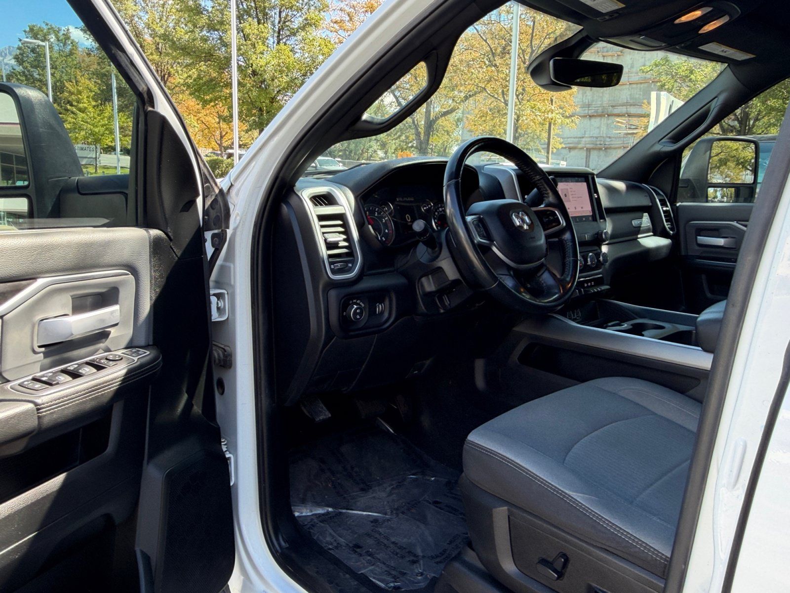 Used 2023 RAM 3500 Big Horn w/ Level 1 Equipment Group AWD/4WD image 10