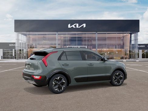 New 2026 Kia Niro Wind FWD image 4
