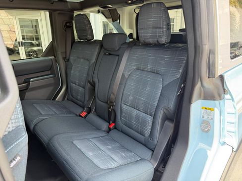 Used 2025 Ford Bronco Heritage Edition AWD/4WD image 51