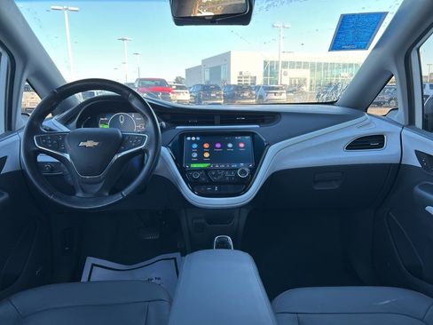 Used 2019 Chevrolet Bolt Premier w/ Infotainment Package image 11