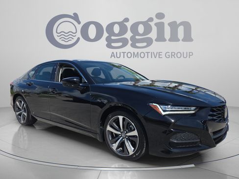 Used 2025 Acura TLX w/ Technology Package FWD image 7