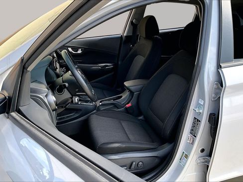 Certified 2023 Hyundai Kona SEL w/ Convenience Package FWD image 8