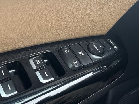 Used 2020 Kia Sportage SX image 13